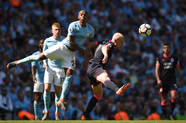 在球场上的 在球场上的