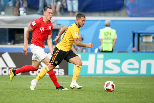 他在攻防两 他在攻防两