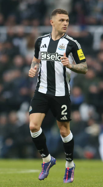 若塔的头球 若塔的头球